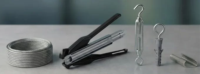 Instalarea plasei pe cablu de oțel