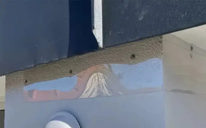 Montajul foliei Linera pe perete